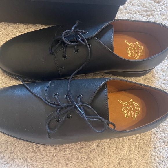 J.CREW MEN\'S CAMDEN LEATHER BLUCHERS SHOES. SIZE: 9. COLOR: BLACK. ITEM # AZ792.